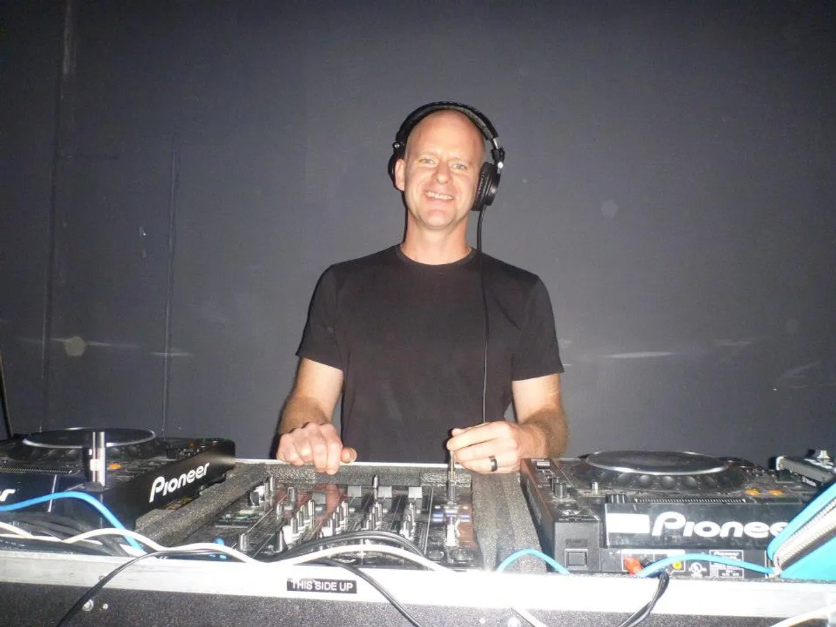 Vernon Douglas Social 4